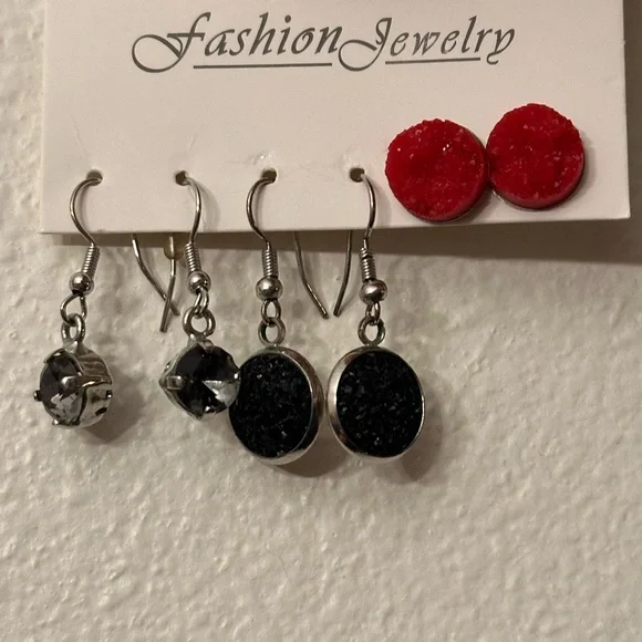 Fashion Jewelry Gold and Silver Earring Collection - 21 Pairs - Picture 6 of 9